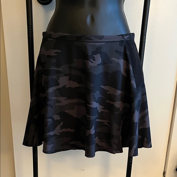 Athleta skort - Picture 5 of 9